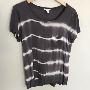 Forever 21 gray and white tie dye t-shirt
